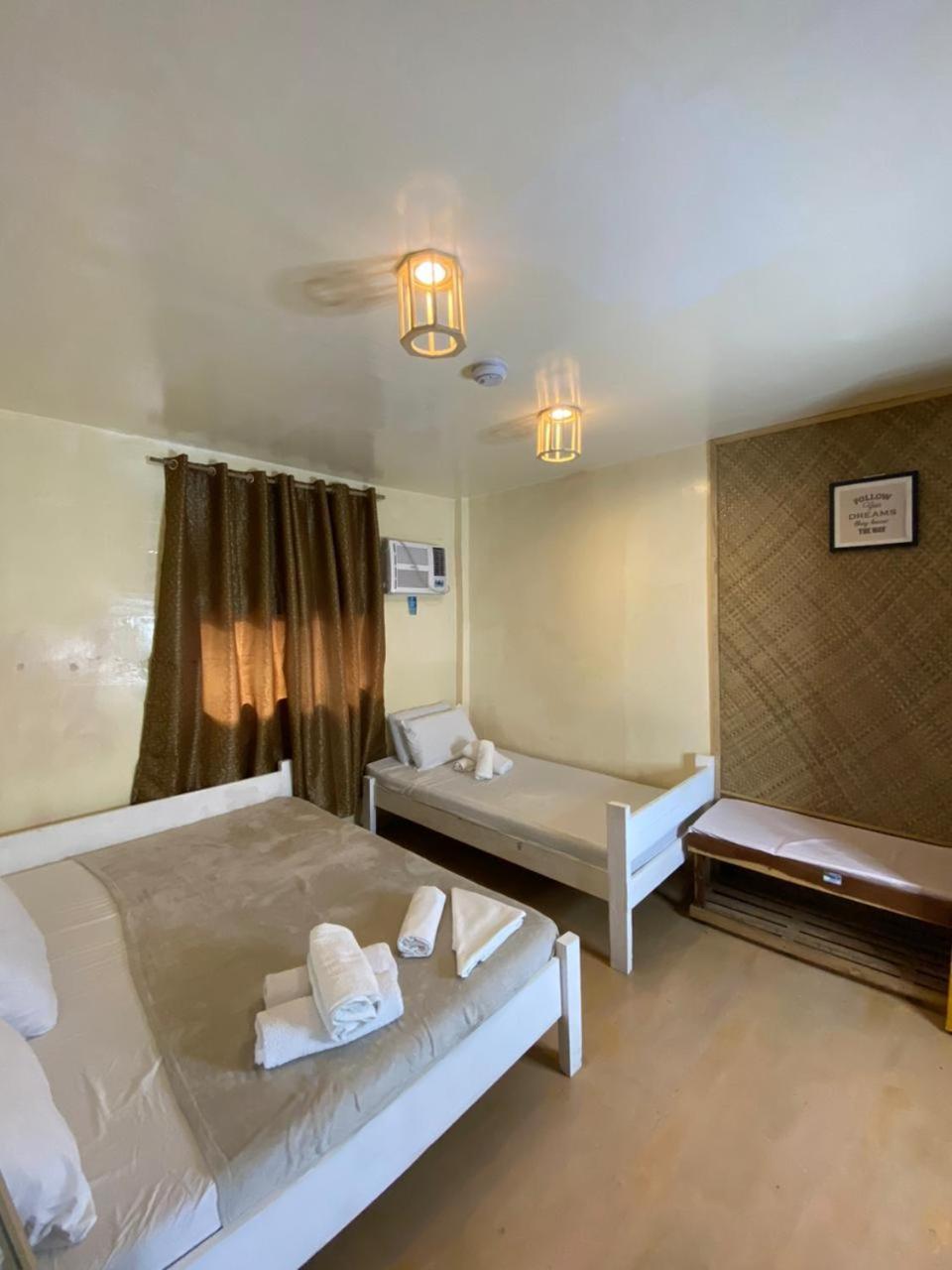 Malayah Hostel General Luna  Oda fotoğraf