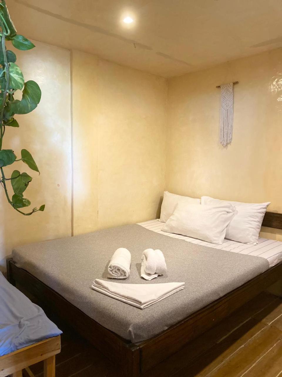 Malayah Hostel General Luna  Oda fotoğraf